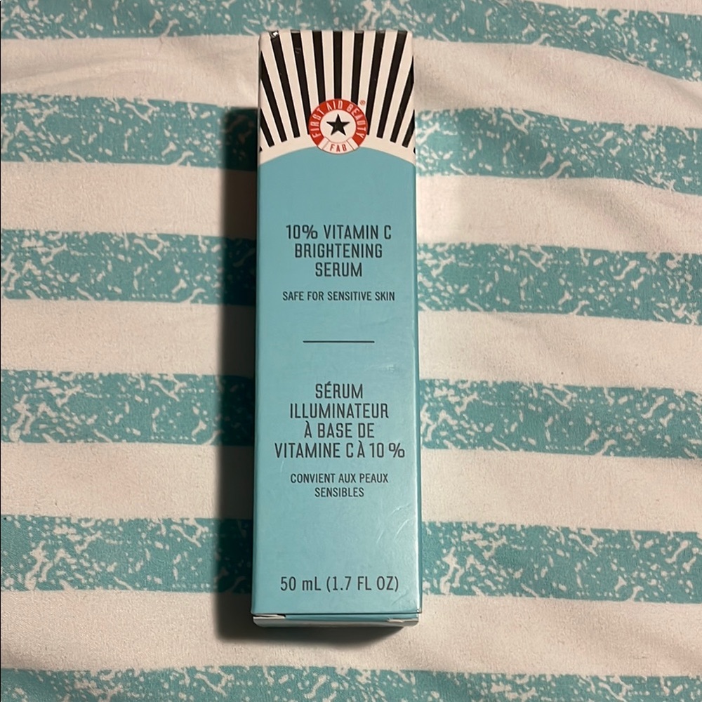 First Aid Beauty Blue Hydrating Face Serum